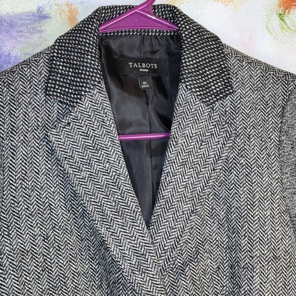 Talbots mixed wool herringbone pattern fitted blazer with braided buttons - Picture 4 of 10